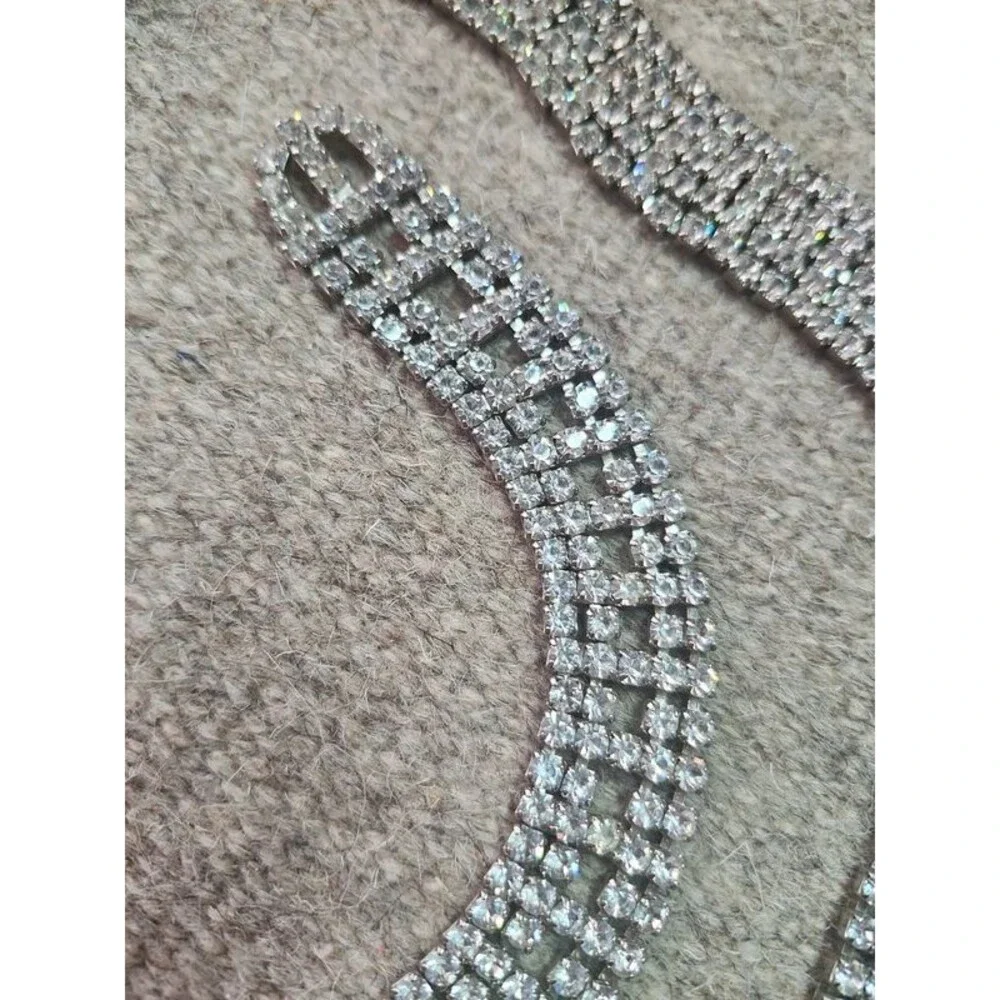 Genuine  rhinestone  crystal  belt not plastic 27-31 long
